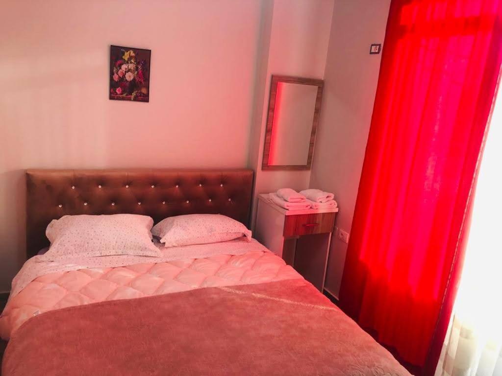 Rezidenca Shopi Apartment เอลบาซาน ภายนอก รูปภาพ