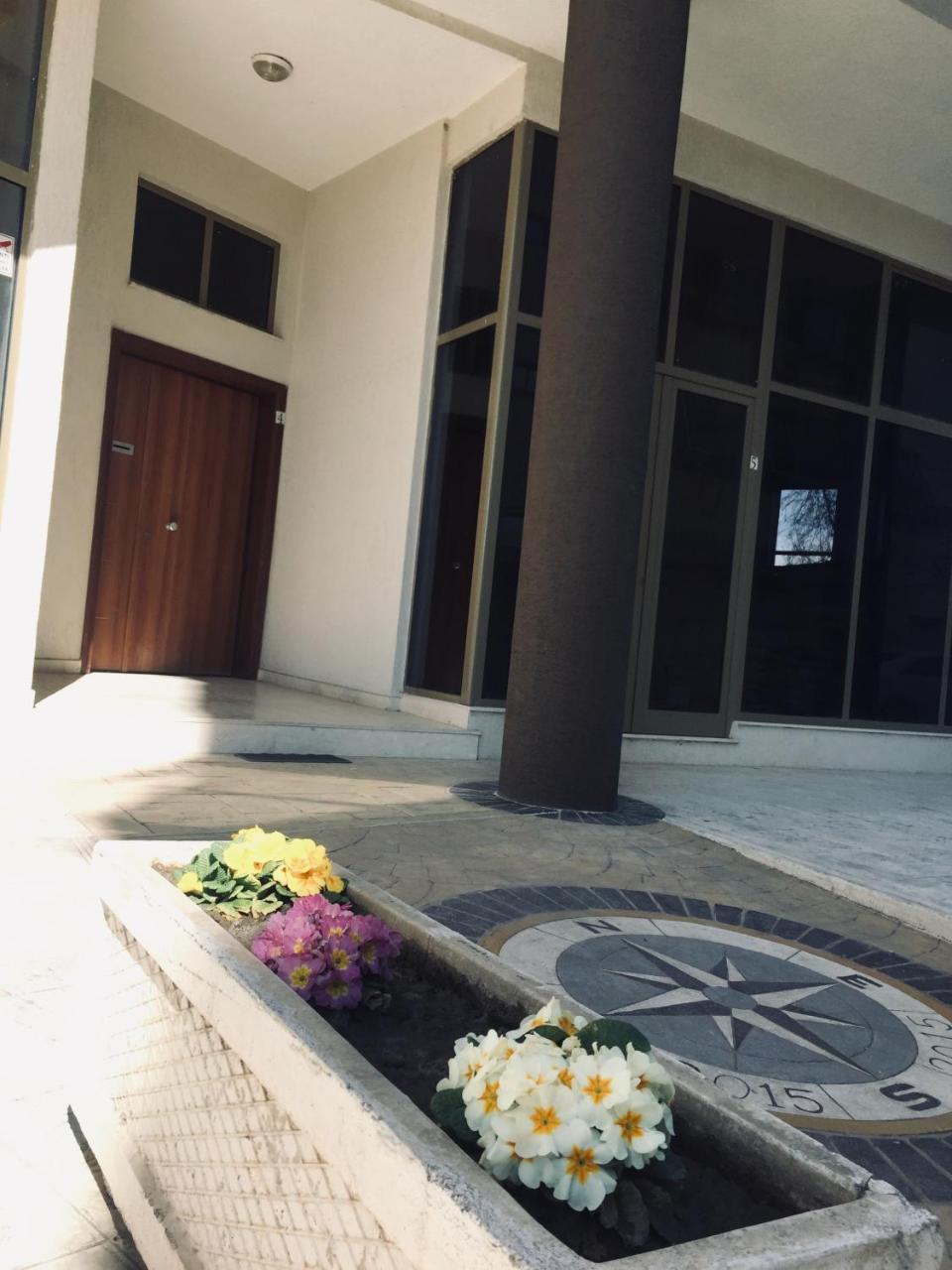 Rezidenca Shopi Apartment เอลบาซาน ภายนอก รูปภาพ