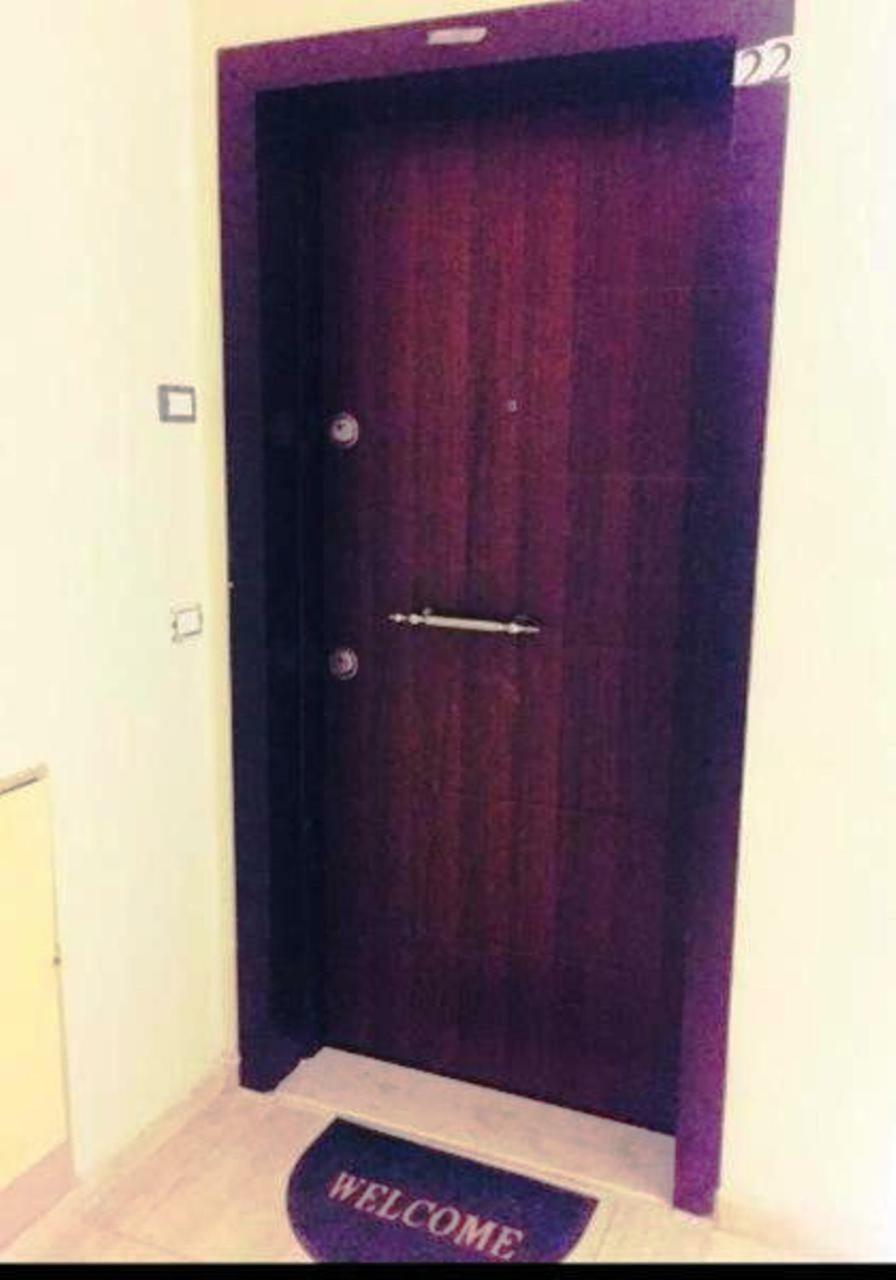 Rezidenca Shopi Apartment เอลบาซาน ภายนอก รูปภาพ